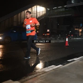 Runner Photo 7709673