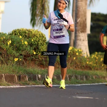 Runner Photo 7709678