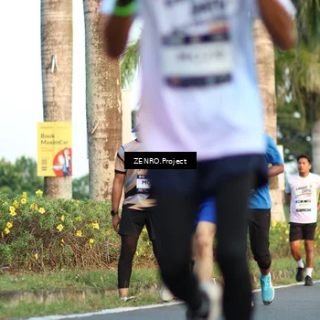 Runner Photo 7709684