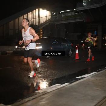 Runner Photo 7709685