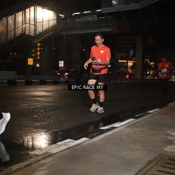 Runner Photo 7709687
