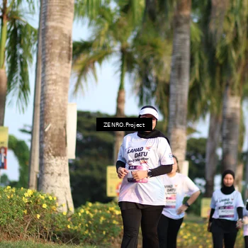 Runner Photo 7709699