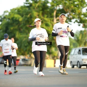 Runner Photo 7709701