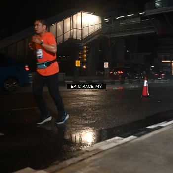Runner Photo 7709703