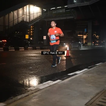 Runner Photo 7709708