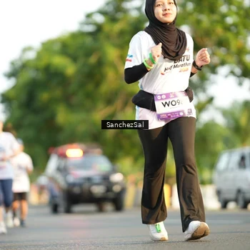 Runner Photo 7709725