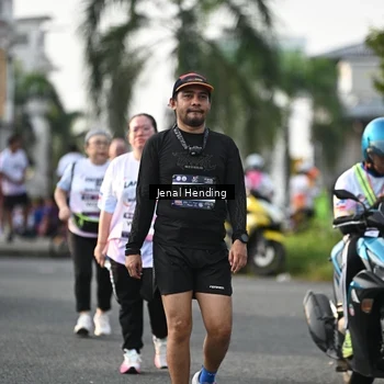 Runner Photo 7709727