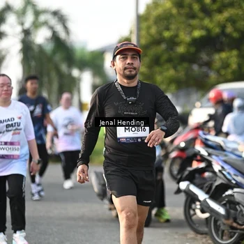 Runner Photo 7709728