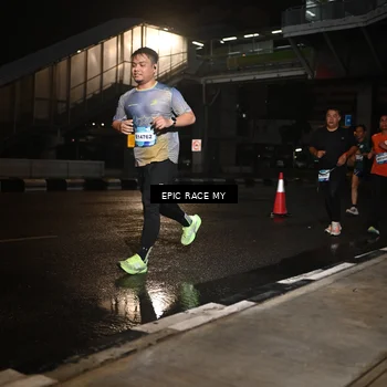 Runner Photo 7709736