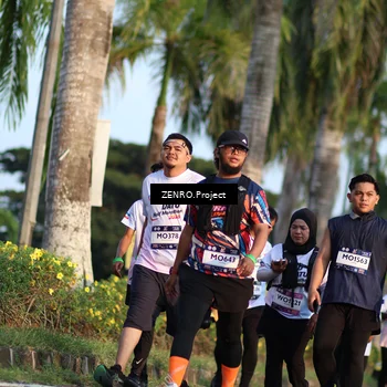 Runner Photo 7709748