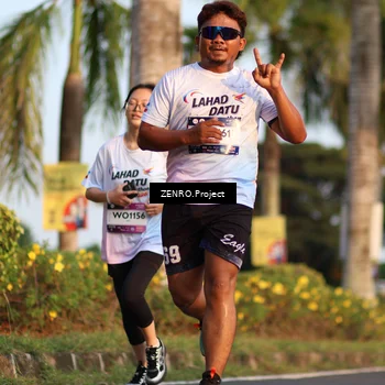 Runner Photo 7709753