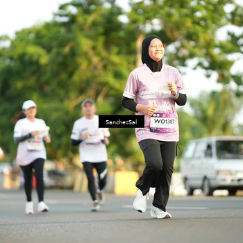 Runner Photo 7709765