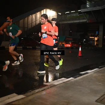 Runner Photo 7709767
