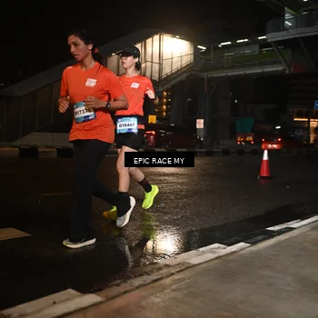 Runner Photo 7709773