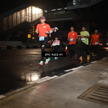 Runner Photo 7709774