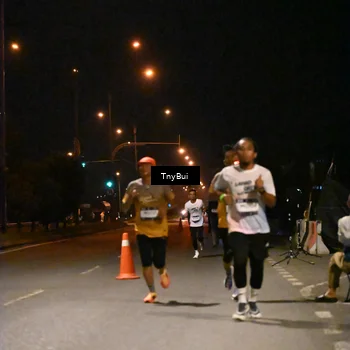 Runner Photo 7709781