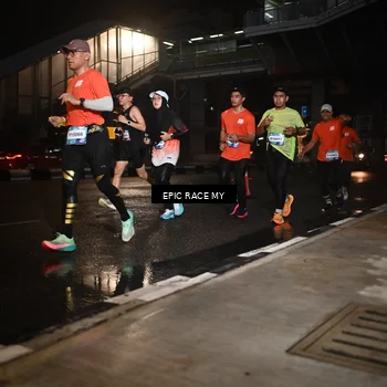 Runner Photo 7709785