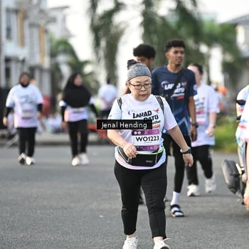 Runner Photo 7709801