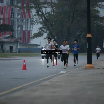 Runner Photo 7709807