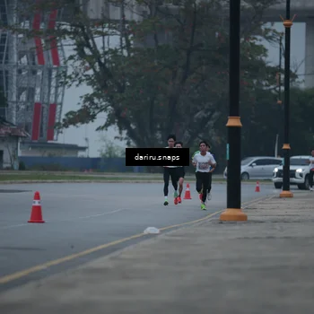 Runner Photo 7709816