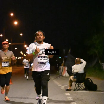 Runner Photo 7709823