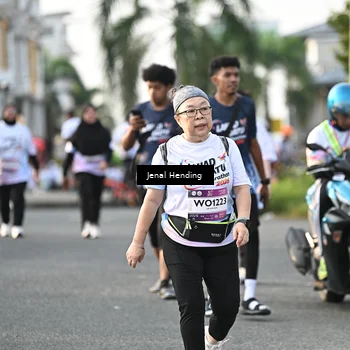 Runner Photo 7709828