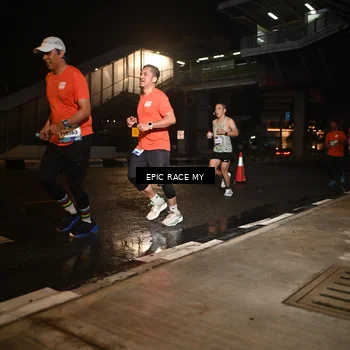 Runner Photo 7709830