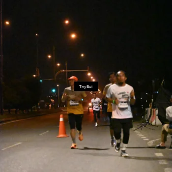 Runner Photo 7709838