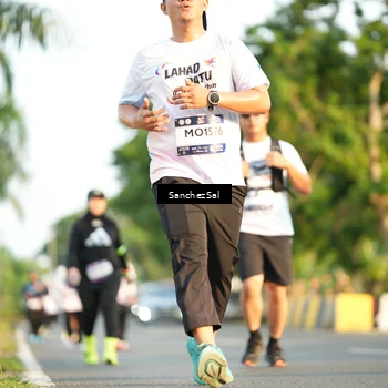 Runner Photo 7709843
