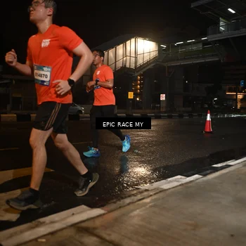 Runner Photo 7709856
