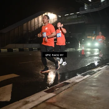 Runner Photo 7709867