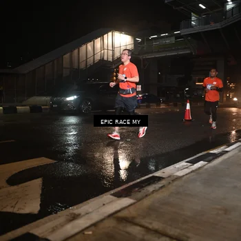 Runner Photo 7709868