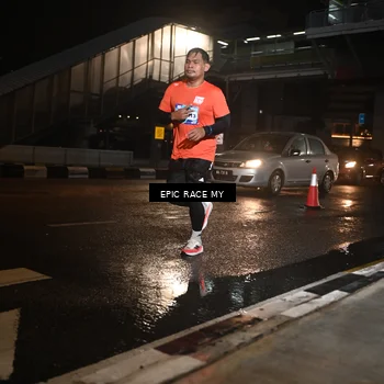 Runner Photo 7709874