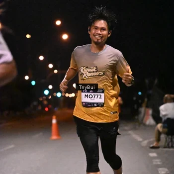 Runner Photo 7709886