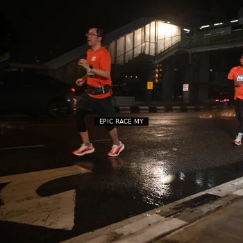 Runner Photo 7709891