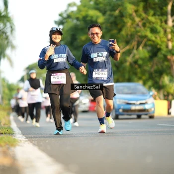 Runner Photo 7709896