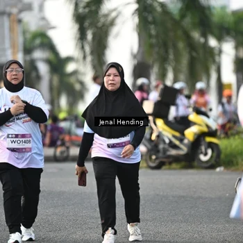 Runner Photo 7709905