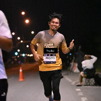 Runner Photo 7709924
