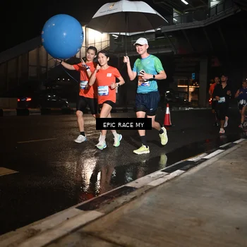 Runner Photo 7709931