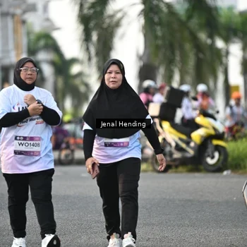 Runner Photo 7709933