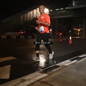 Runner Photo 7709934