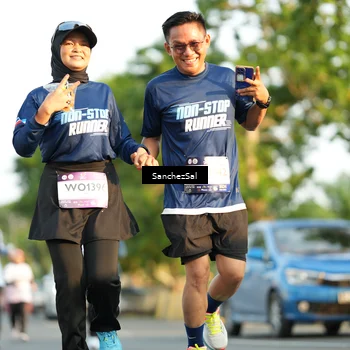 Runner Photo 7709943