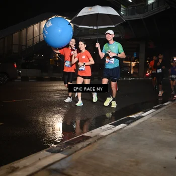 Runner Photo 7709952