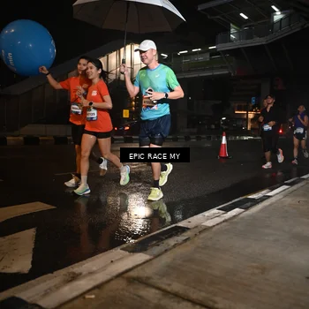 Runner Photo 7709953