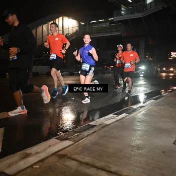 Runner Photo 7709962