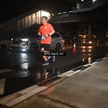 Runner Photo 7709964