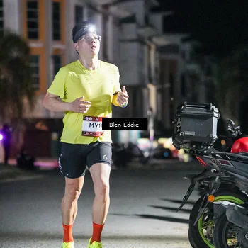Runner Photo 7709965