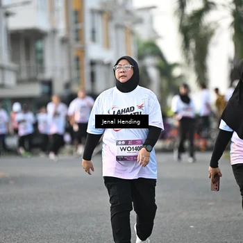 Runner Photo 7709968