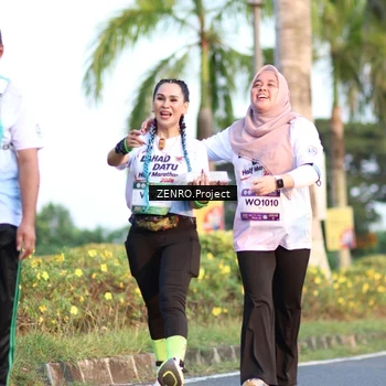 Runner Photo 7709975