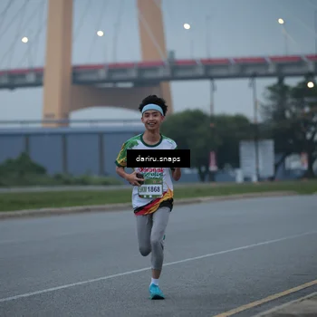 Runner Photo 7709978